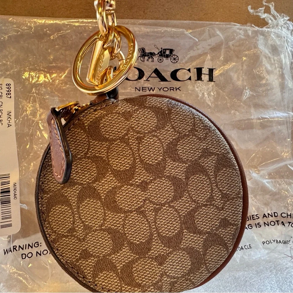 Coach Khaki and Brown Signature Coin Pouch Gold tone keychain NWT retails $128